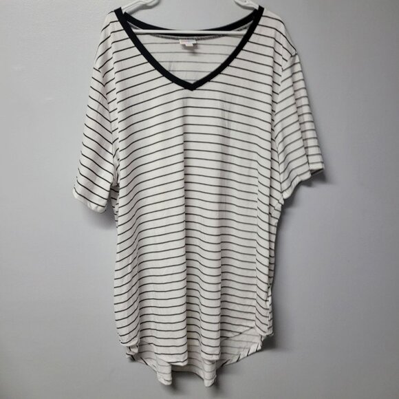 LuLaRoe Tops - Lularoe Shirt Tunic Black White Striped Short Sleeve Womens 3XL Plus V Neck